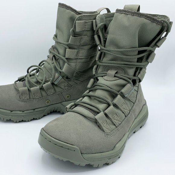 nike pro combat boots